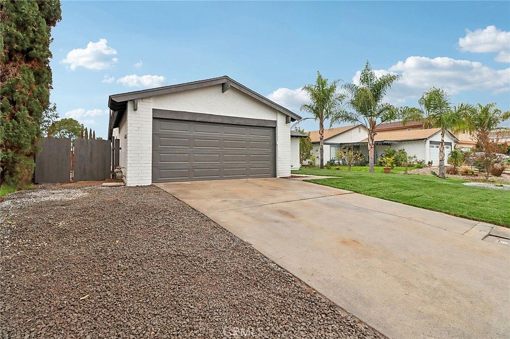 4560 Calle Del Palo Oceanside, CA 92057 - Thumbnail 4