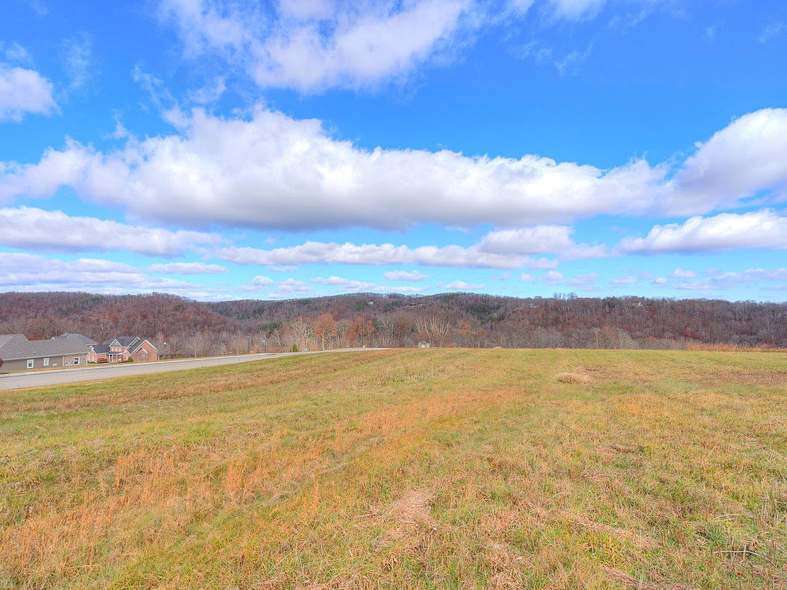 River Course Dr Radford, VA 24141 - Thumbnail 4