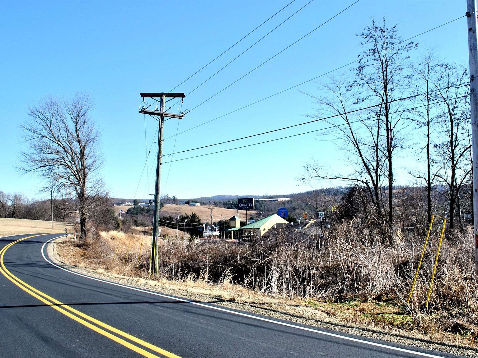 313 Airport Rd Hillsville, VA 24343 - Thumbnail 4