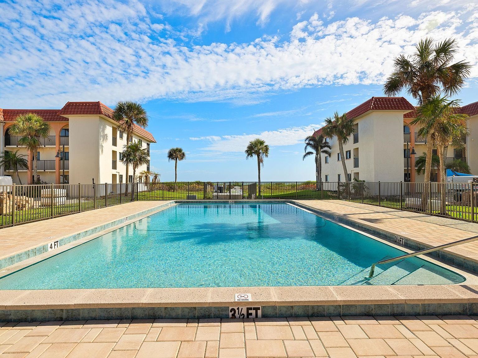 671 E Gulf Dr UNIT 5D3 Sanibel, FL 33957 - Thumbnail 4