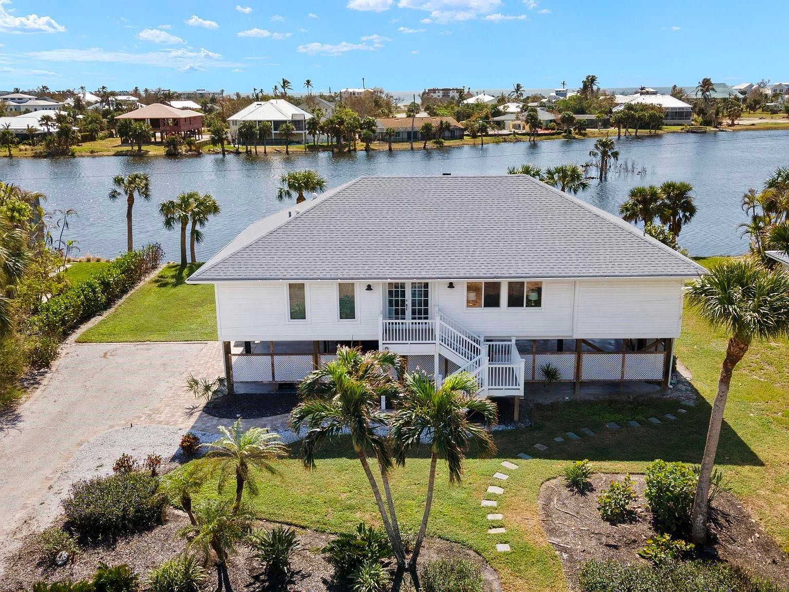 3311 Twin Lakes Ln Sanibel, FL 33957 - Thumbnail 4