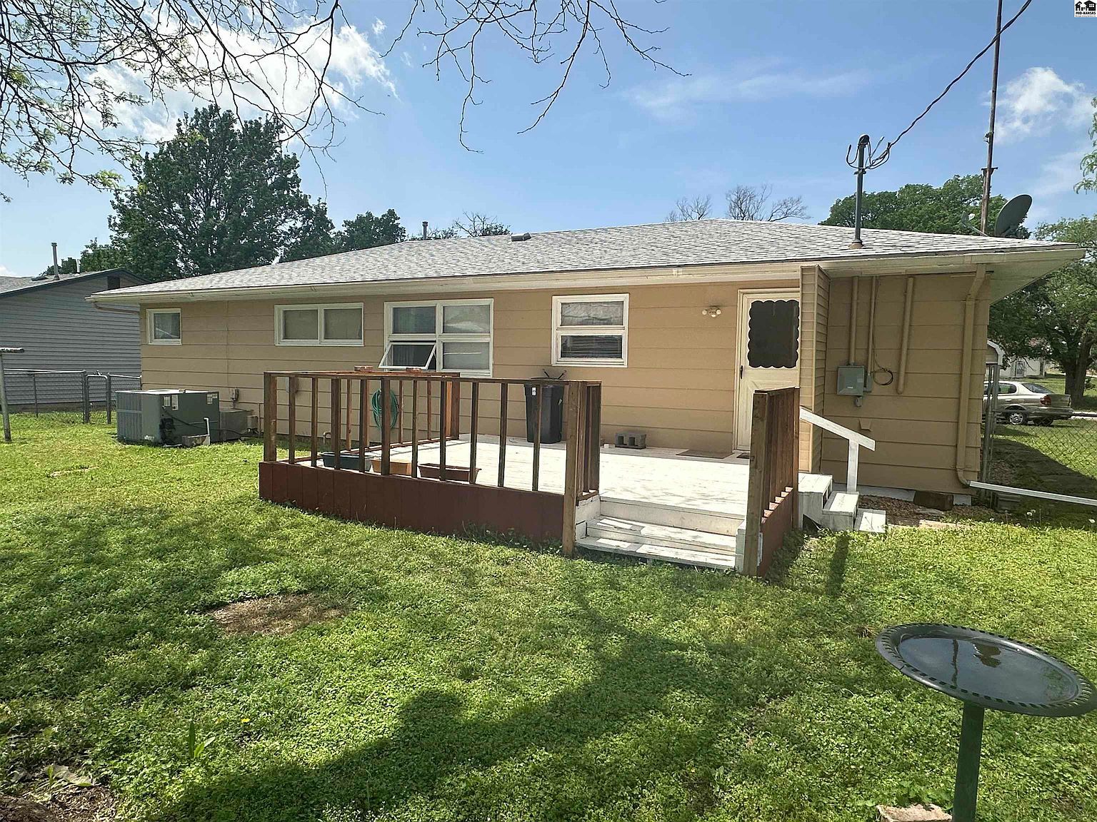 516 N Botkin St Attica, KS 67009 - Thumbnail 4