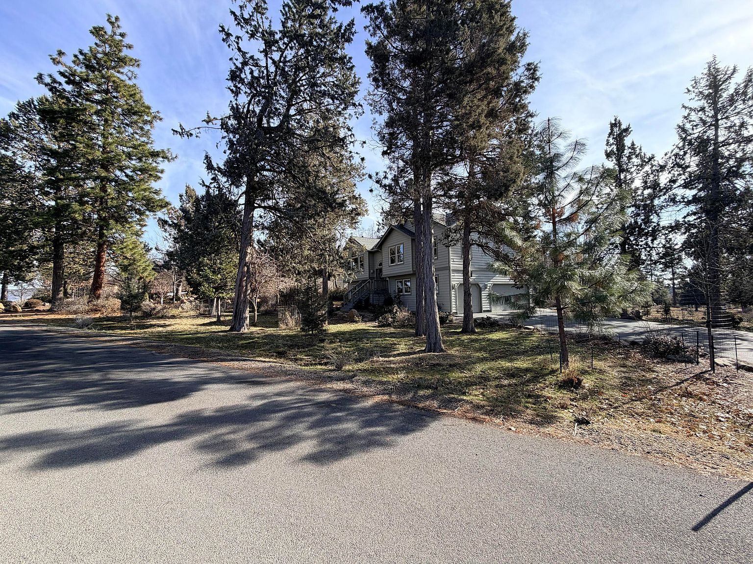 6245 Coopers Hawk Rd Klamath Falls, OR 97601 - Thumbnail 4