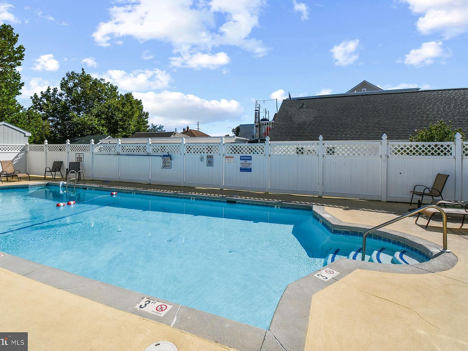 207 8th St #204W Ocean City, MD 21842 - Thumbnail 4