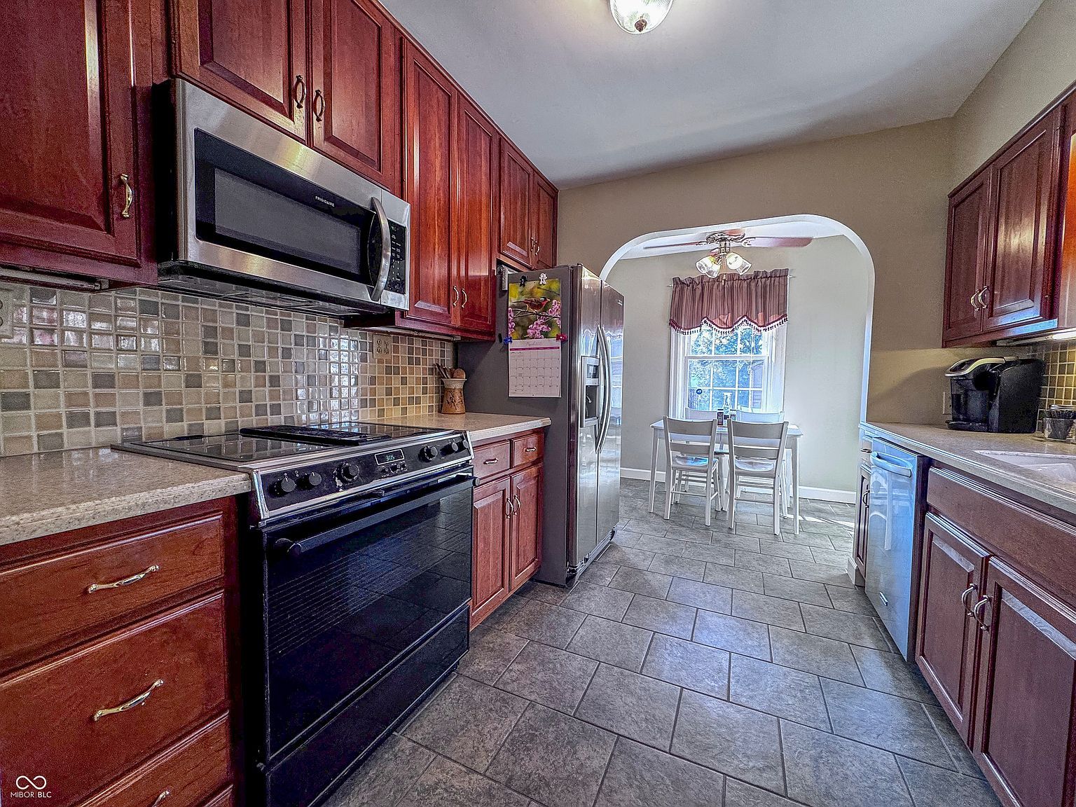 850 N Butler Ave Indianapolis, IN 46219 - Thumbnail 4