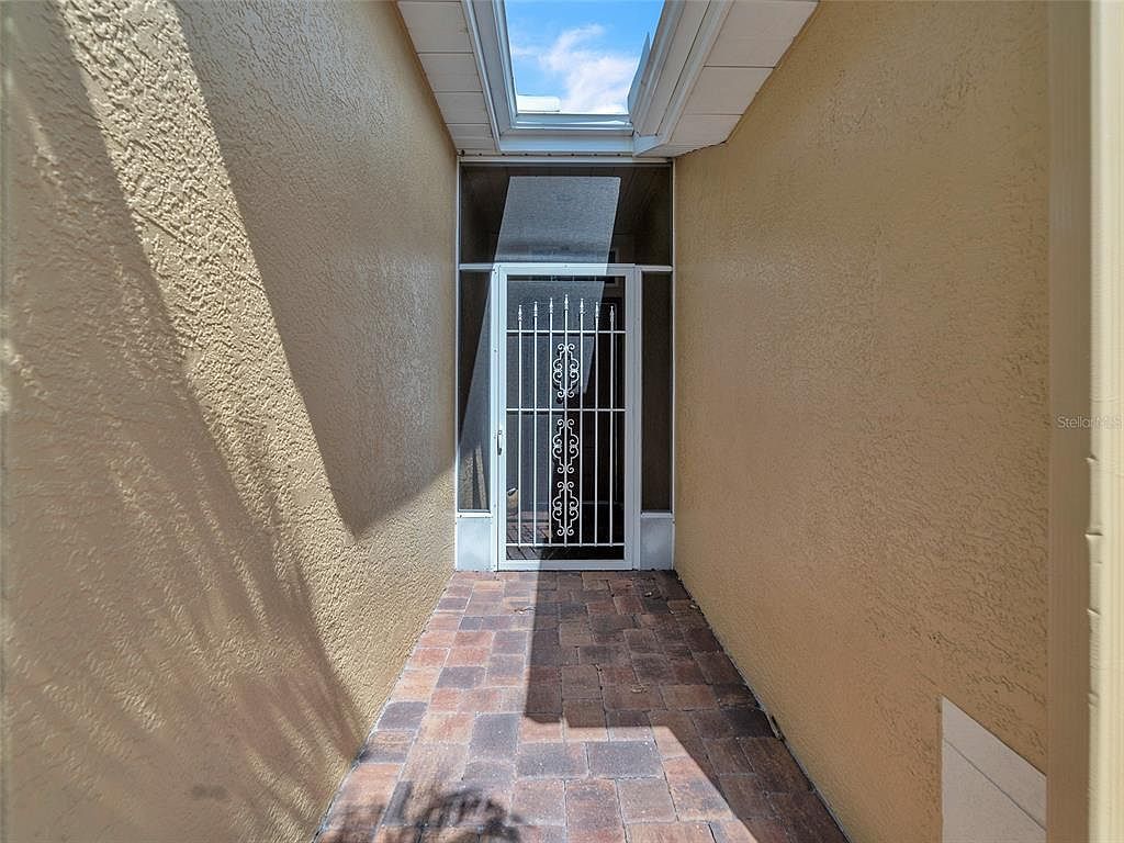 2237 Mayfield Palms Ln #2237 Sun City Center, FL 33573 - Thumbnail 4