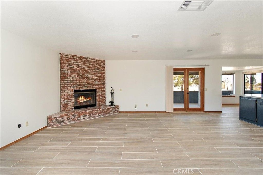 17782 Fresno St Hesperia, CA 92345 - Thumbnail 4