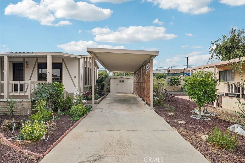 307 S Smith Ave TRAILER 15 Corona, CA 92882 - Thumbnail 4