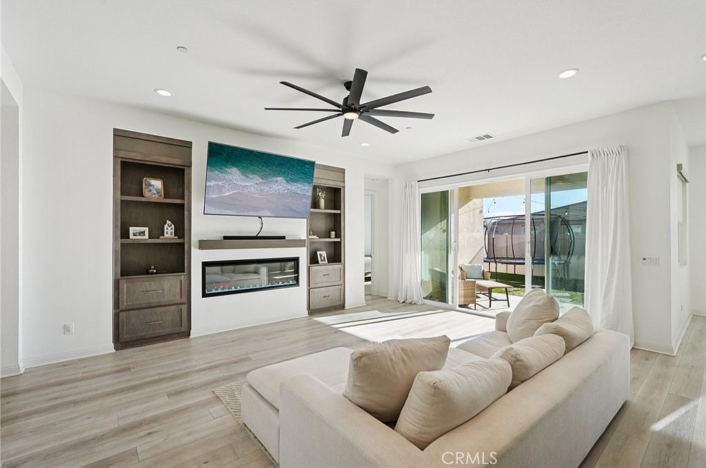 39481 Chamise Temecula, CA 92591 - Thumbnail 4