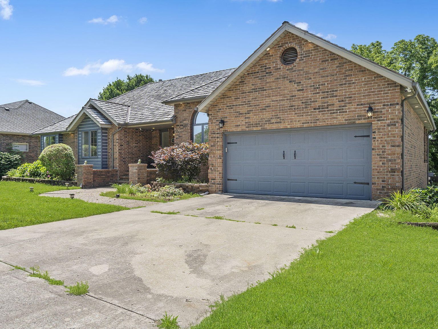 930 W Sherwood Dr Springfield, MO 65810 - Thumbnail 4