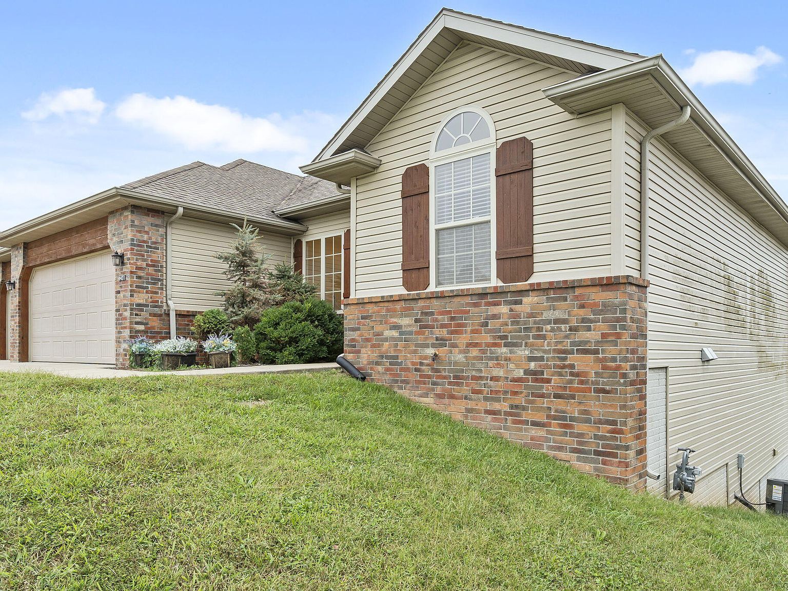 4401 N Toby Ave Springfield, MO 65803 - Thumbnail 4