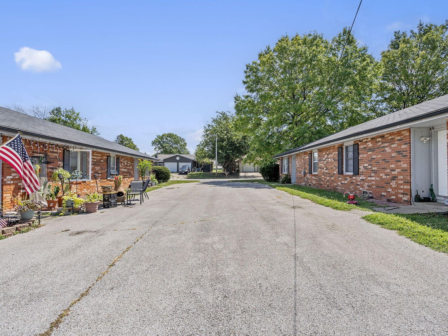 1021 S Lexington Ave Springfield, MO 65802 - Thumbnail 4