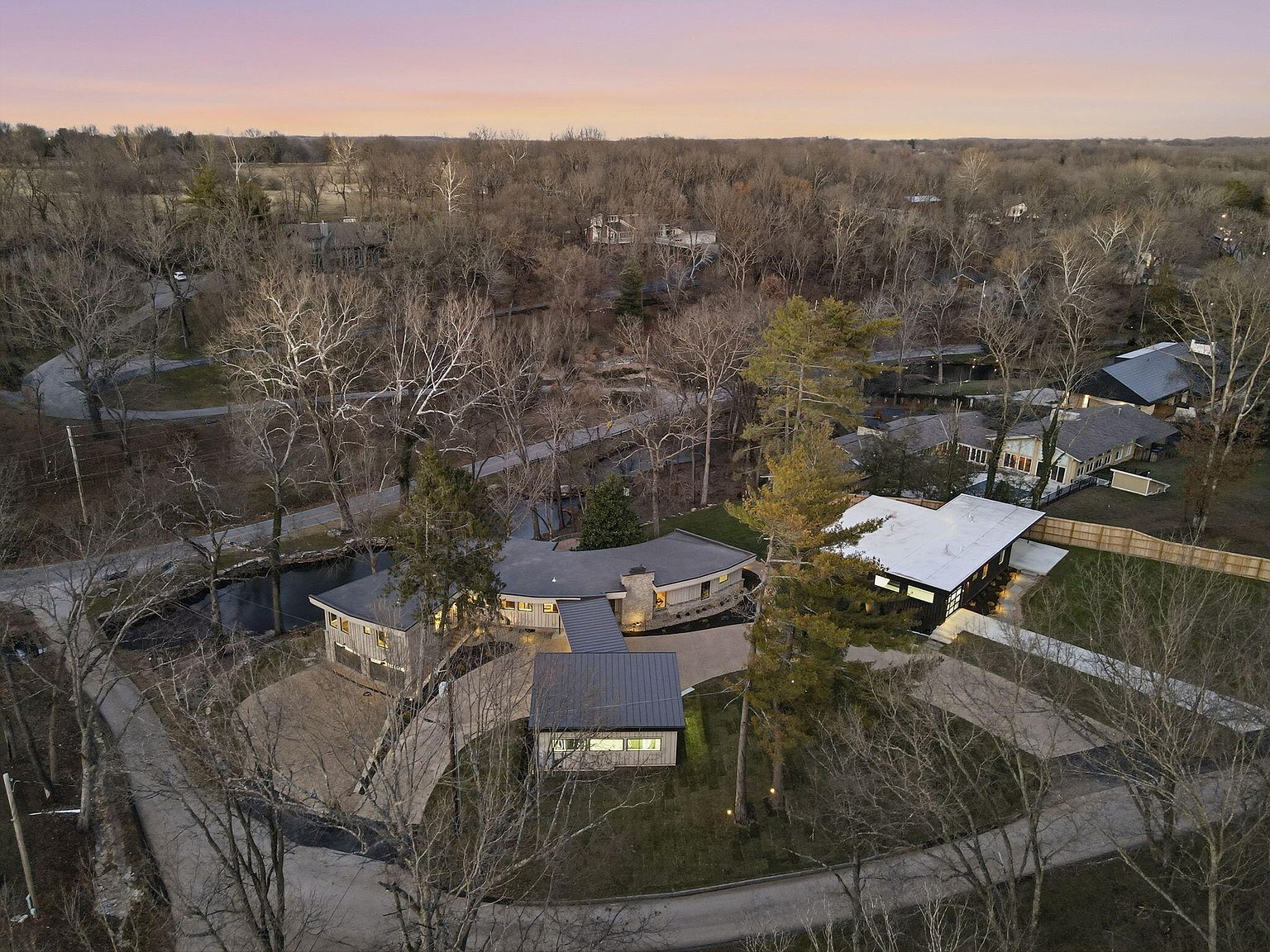 1318 S Jones Mill Ln Springfield, MO 65809 - Thumbnail 4