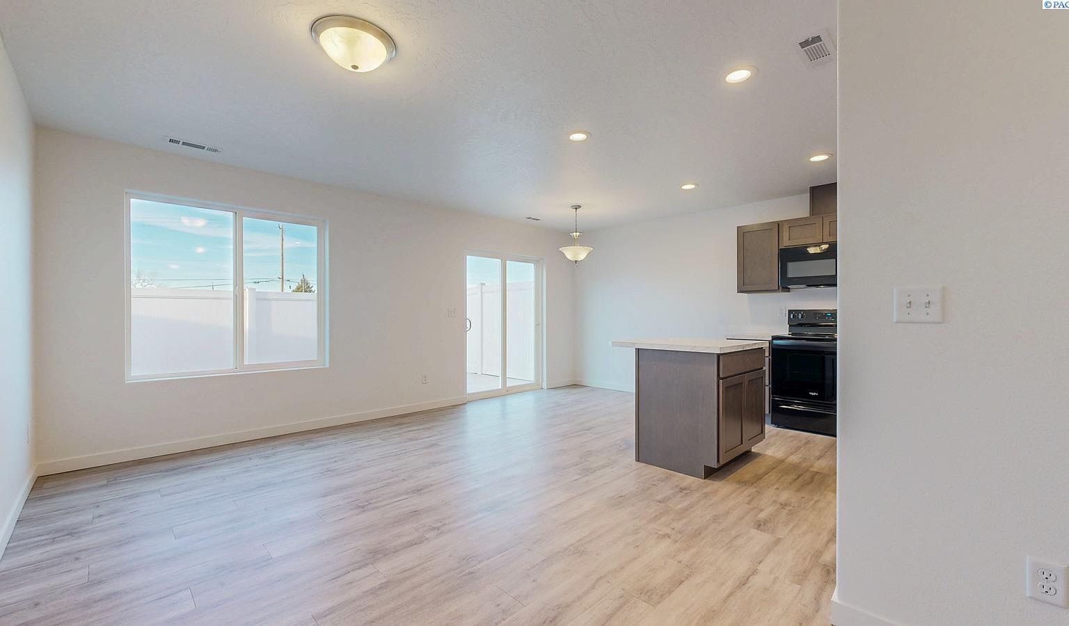 4750 W Quinault Pl Kennewick, WA 99336 - Thumbnail 4