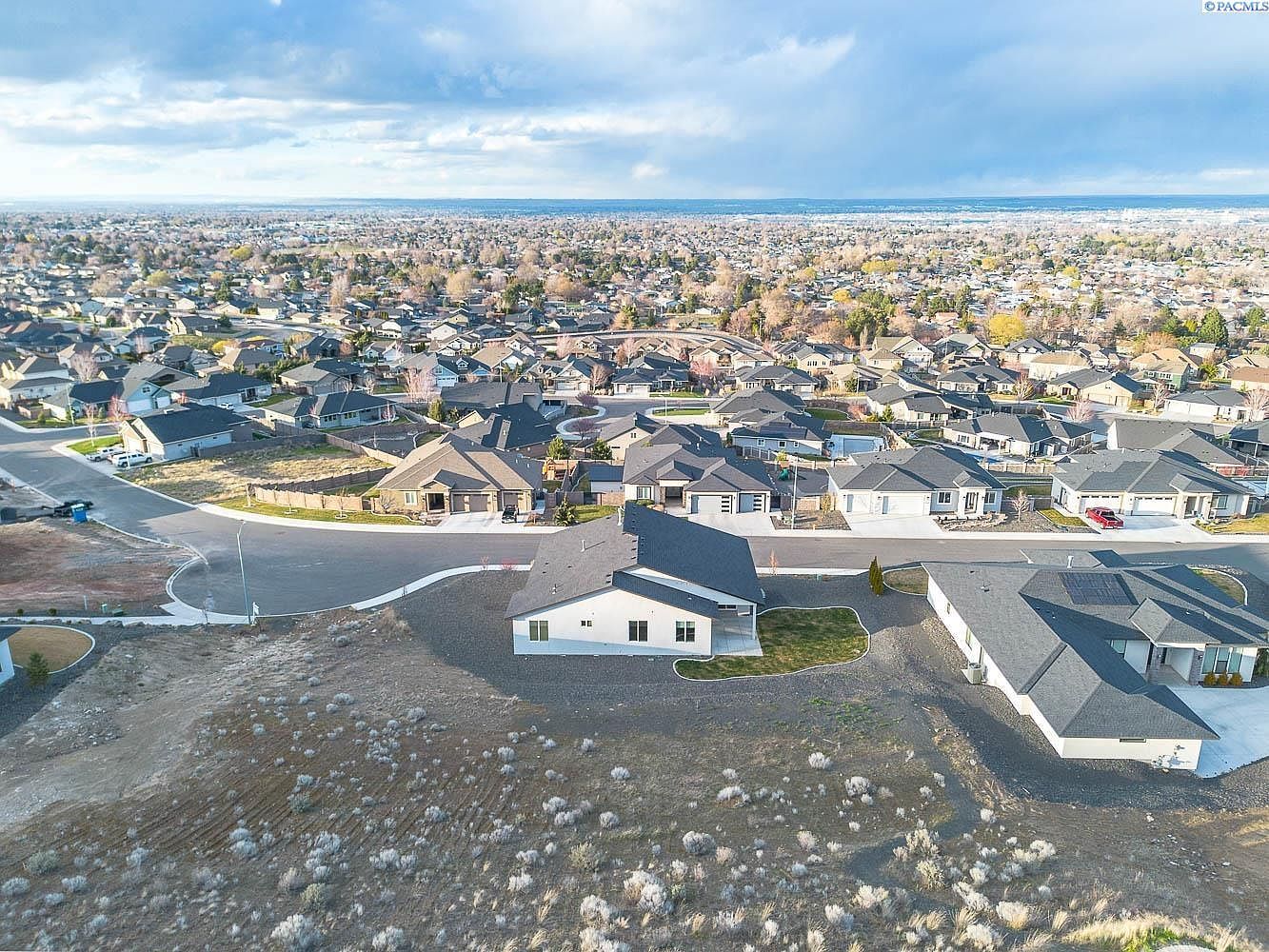 5249 S Quincy Pl Kennewick, WA 99337 - Thumbnail 4