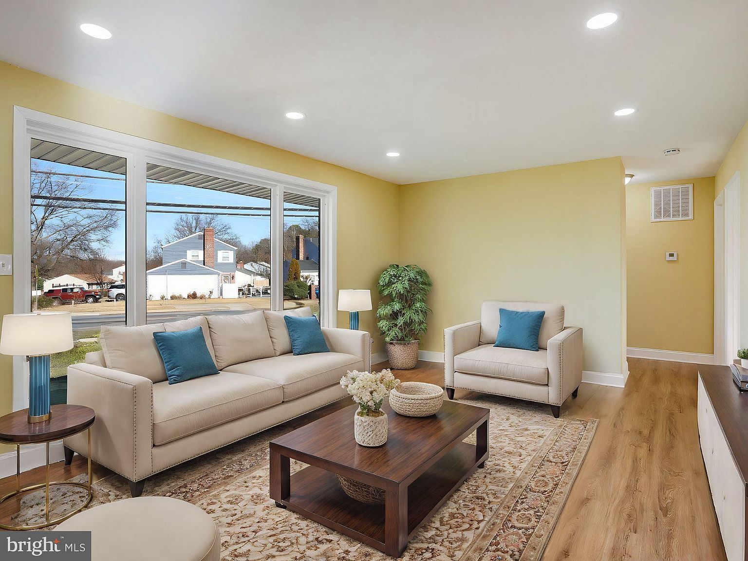 8300 Cathedral Ave Hyattsville, MD 20784 - Thumbnail 4