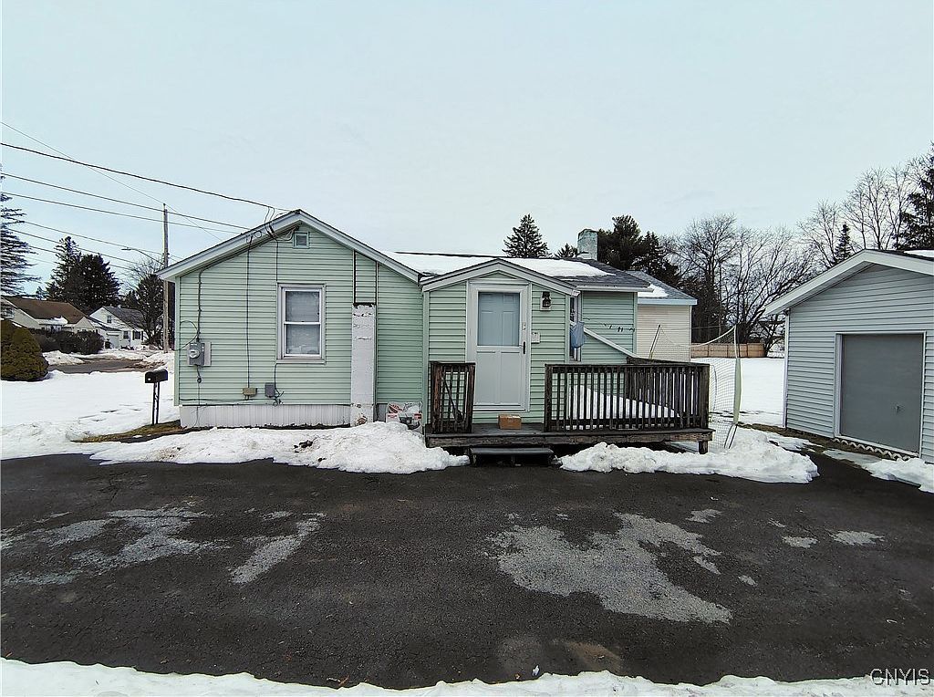 19 Burr Ave New York Mills, NY 13417 - Thumbnail 4