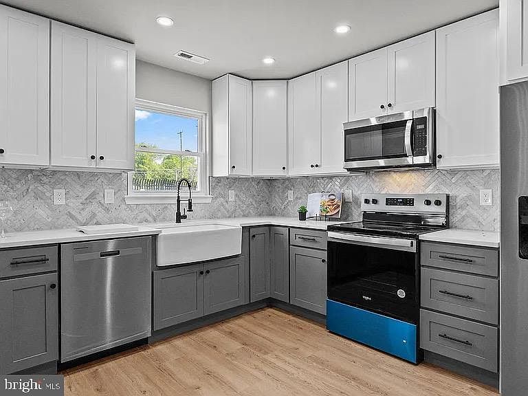 2816 Avenue E Levittown, PA 19056 - Thumbnail 4