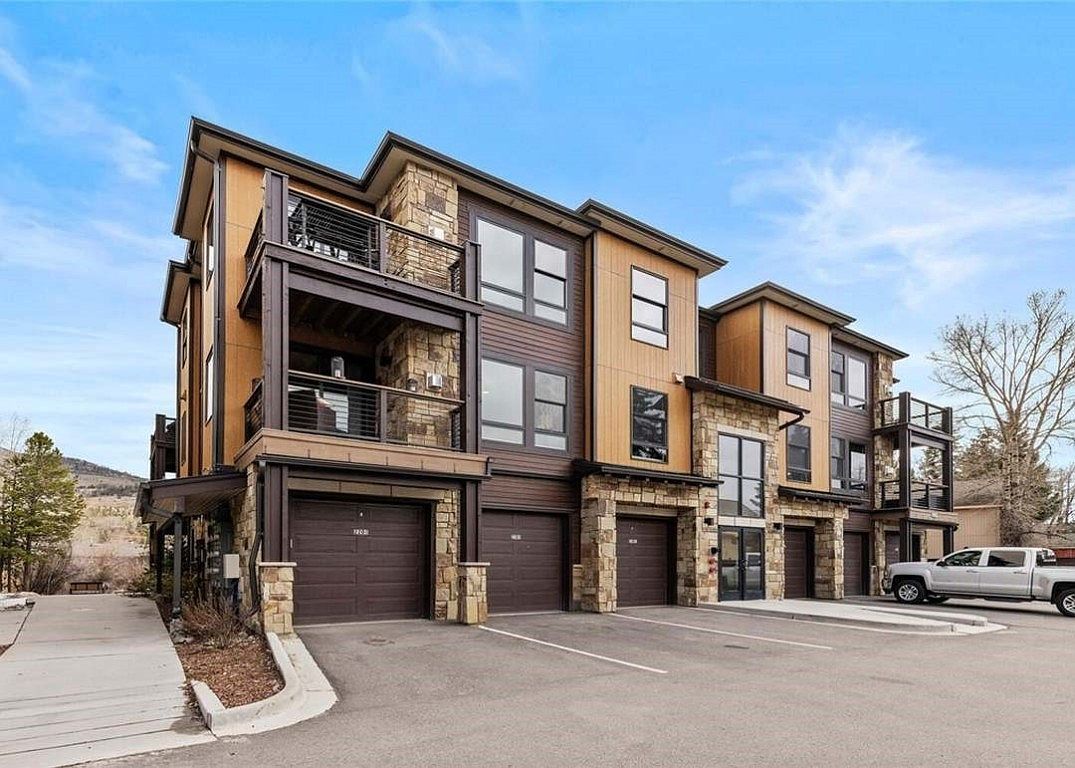 1070 Blue River Pkwy #204 Silverthorne, CO 80498 - Thumbnail 4