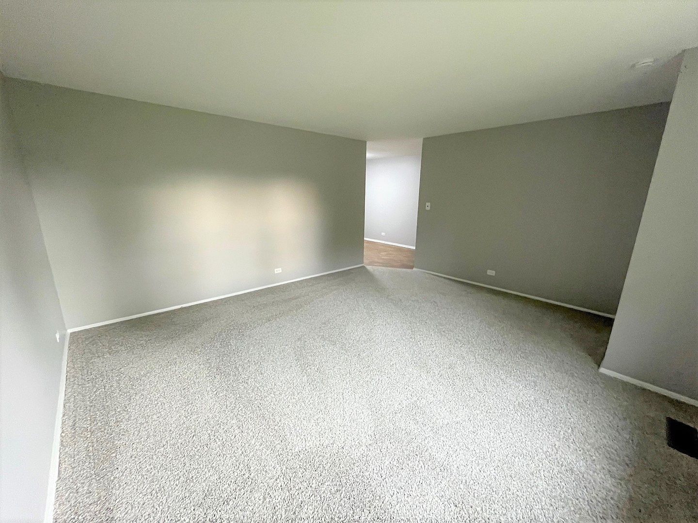 552 Cochise Pl Carol Stream, IL 60188 - Thumbnail 4