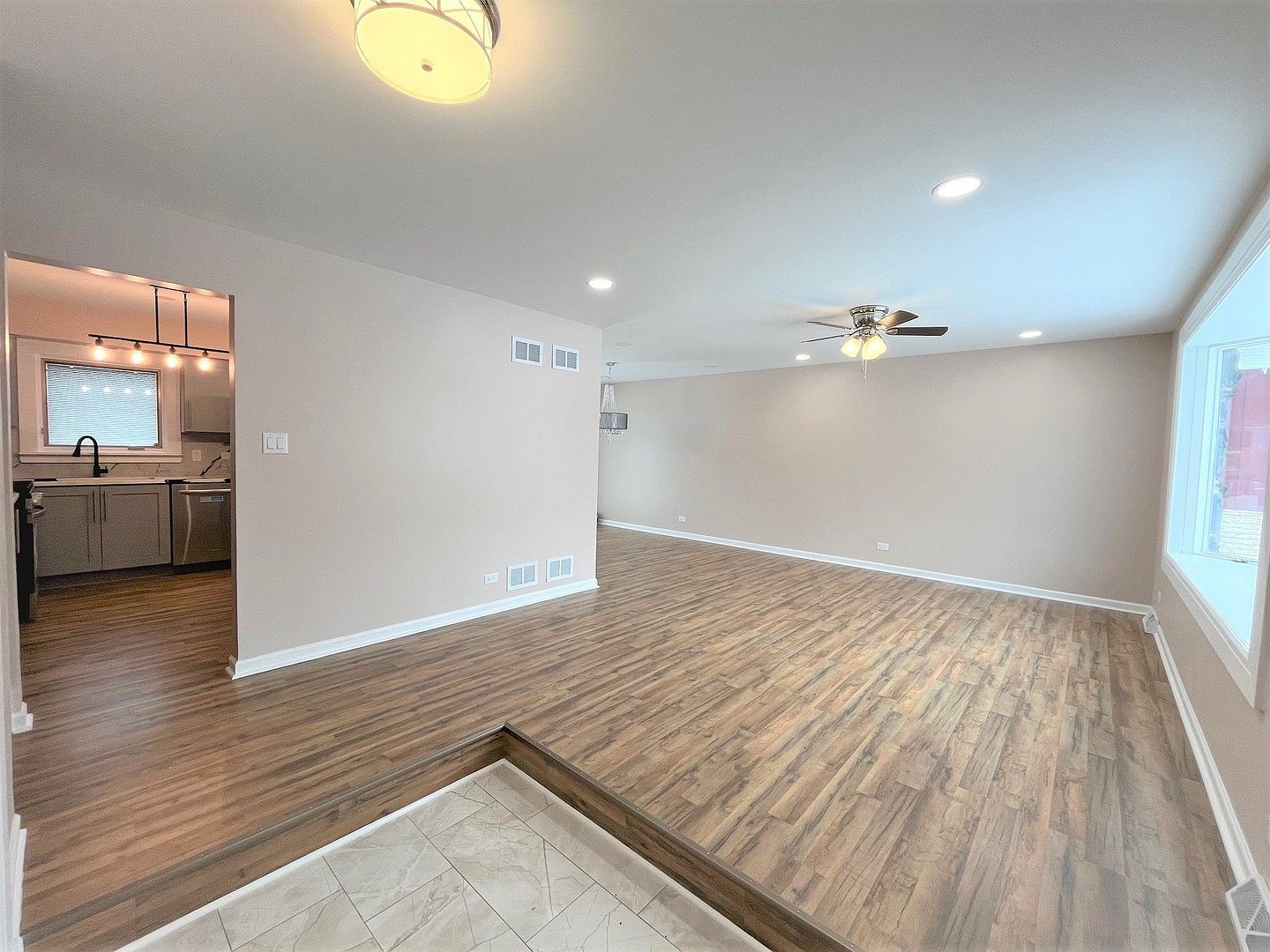 525 S Cherry St Itasca, IL 60143 - Thumbnail 4