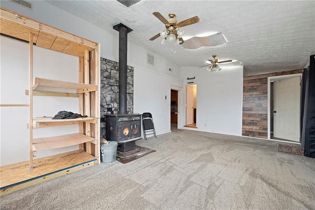 639 Fairfield Blvd Hampton, VA 23669 - Thumbnail 4