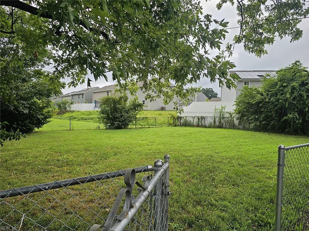 207 Kelly Dr Portsmouth, VA 23702 - Thumbnail 4