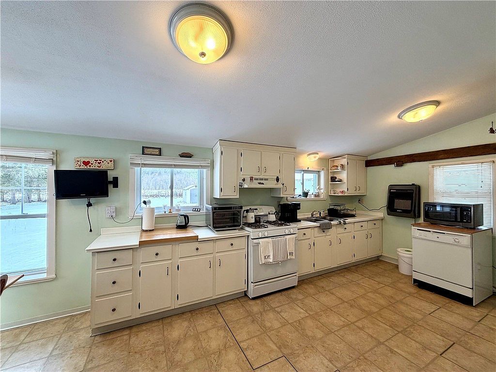 917 County Road 16 Beaver Dams, NY 14812 - Thumbnail 4