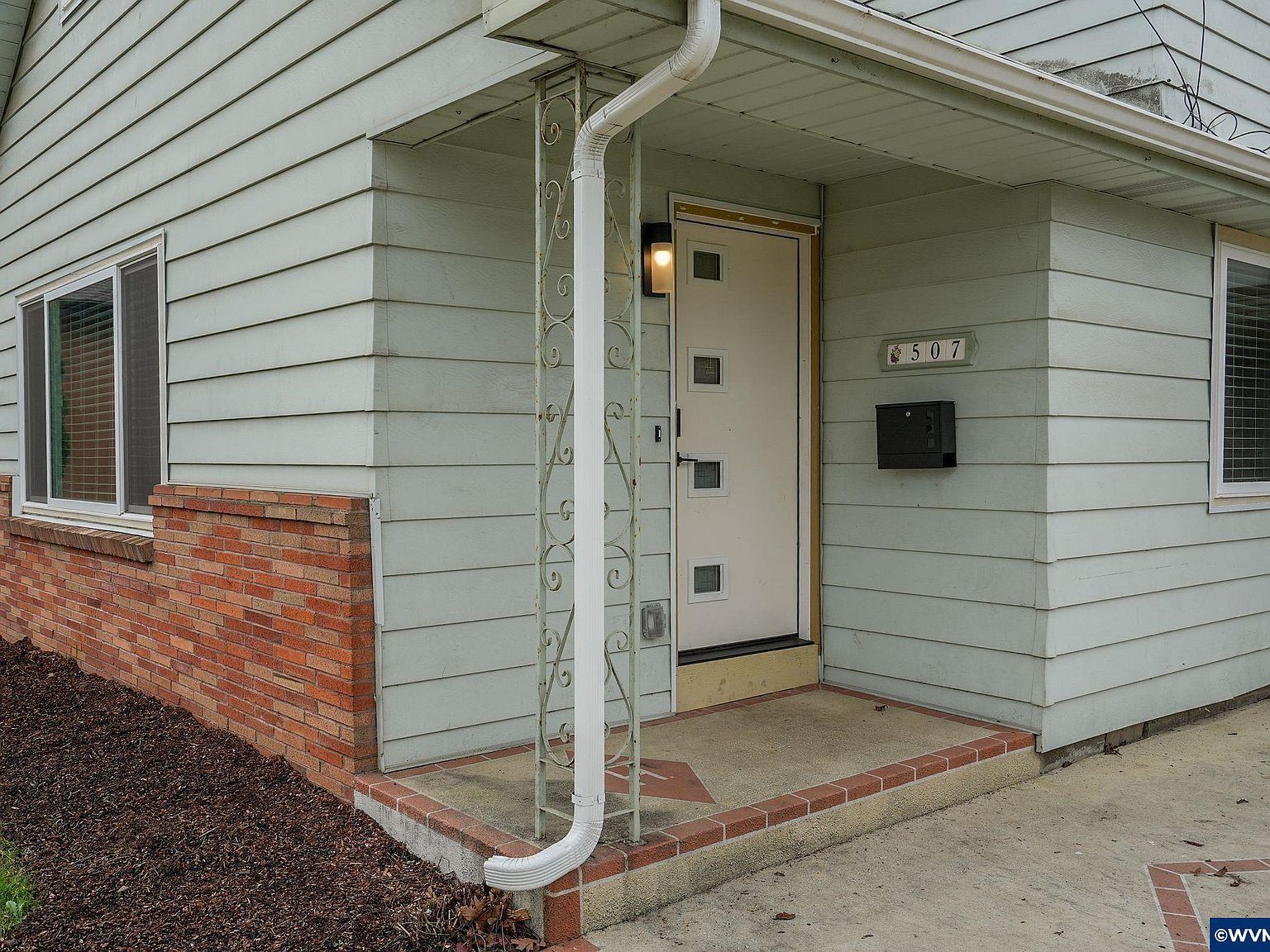 507 N 2nd St Silverton, OR 97381 - Thumbnail 4