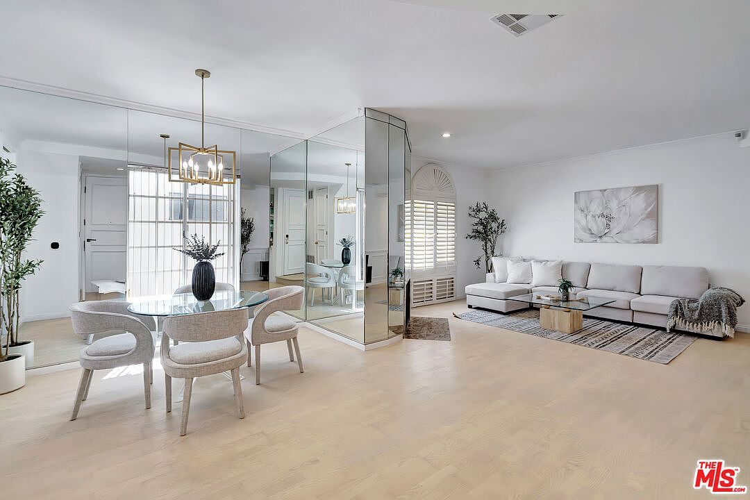 10531 Ashton Ave APT 201 Los Angeles, CA 90024 - Thumbnail 4