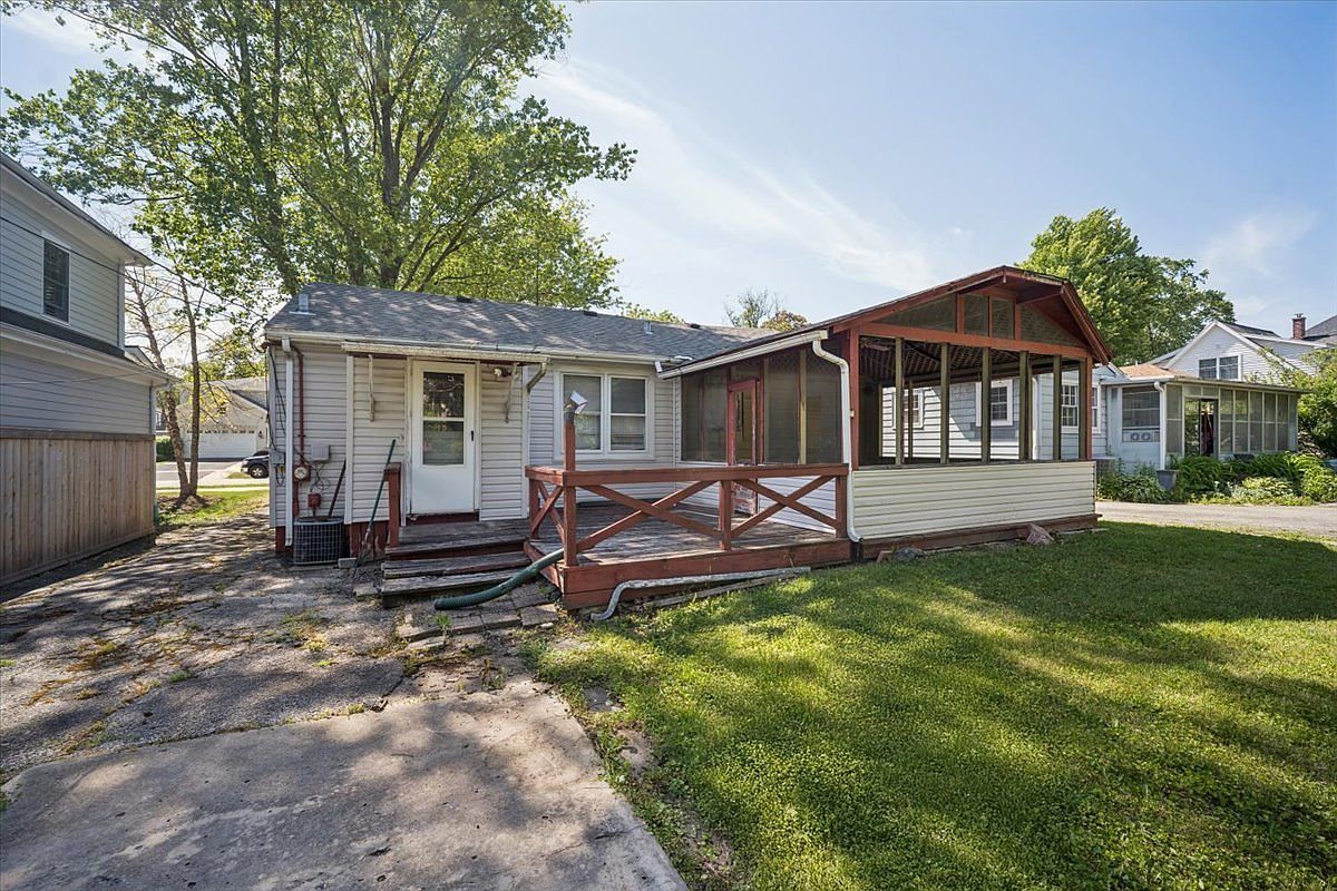 735 Prairie Ave Barrington, IL 60010 - Thumbnail 4