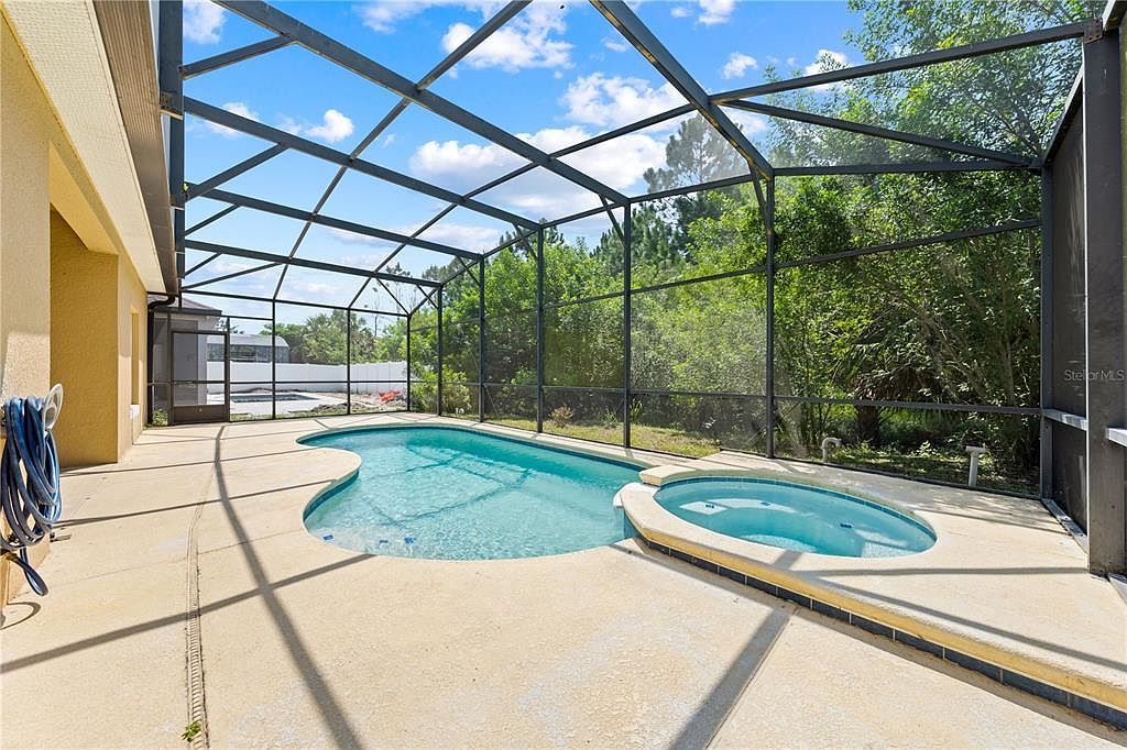 279 Magical Way Kissimmee, FL 34744 - Thumbnail 4