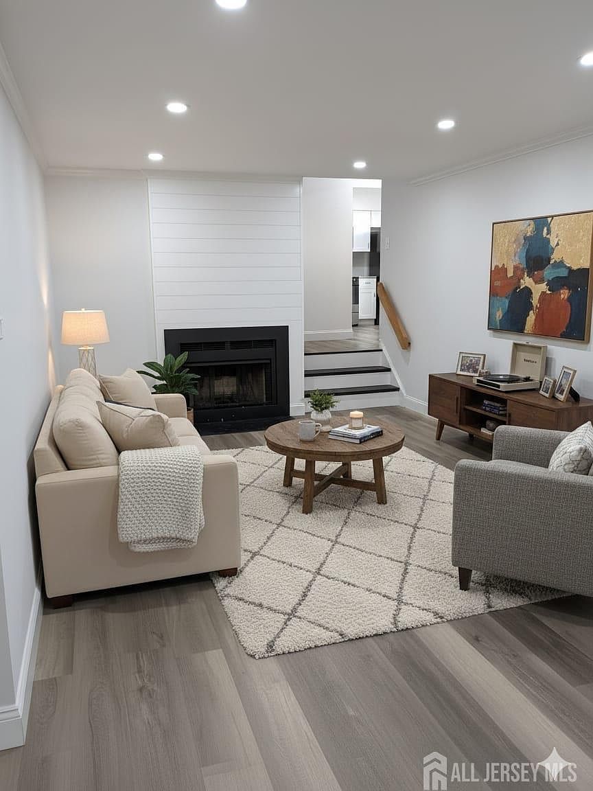 1042 Schmidt Ln North Brunswick, NJ 08902 - Thumbnail 4