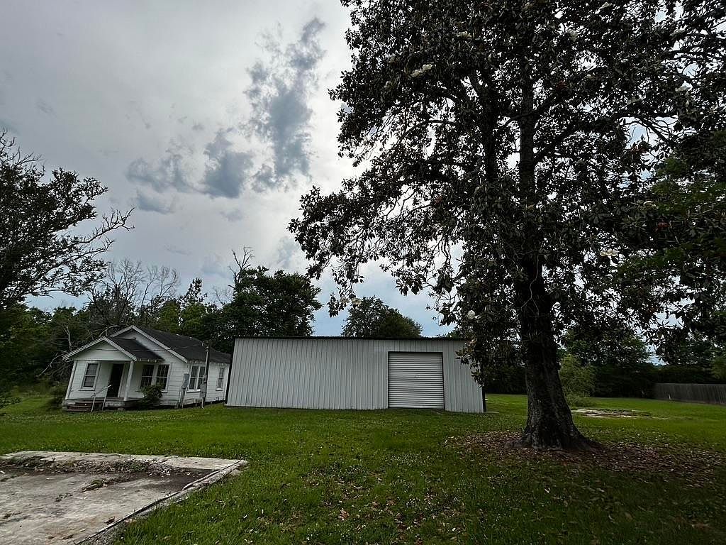 339 County Road 740 Buna, TX 77612 - Thumbnail 4