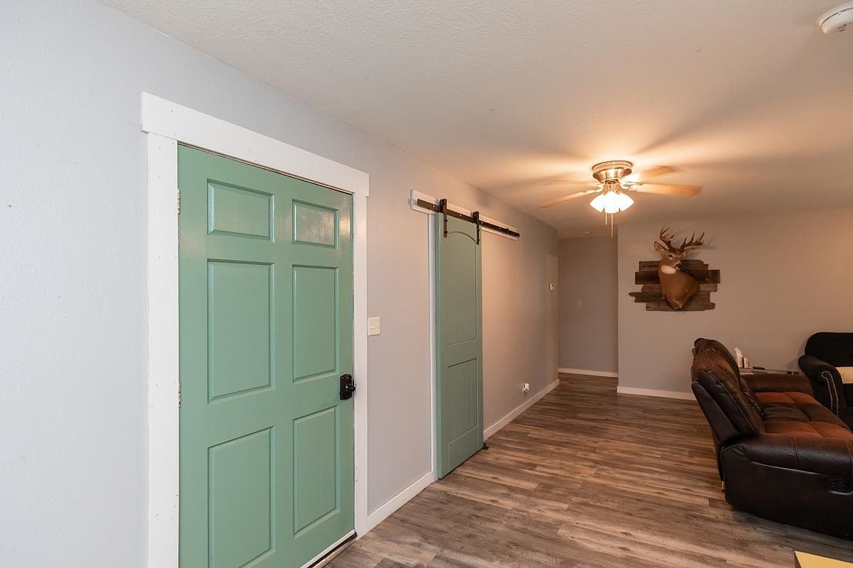 410 Creekwood St Vidor, TX 77662 - Thumbnail 4