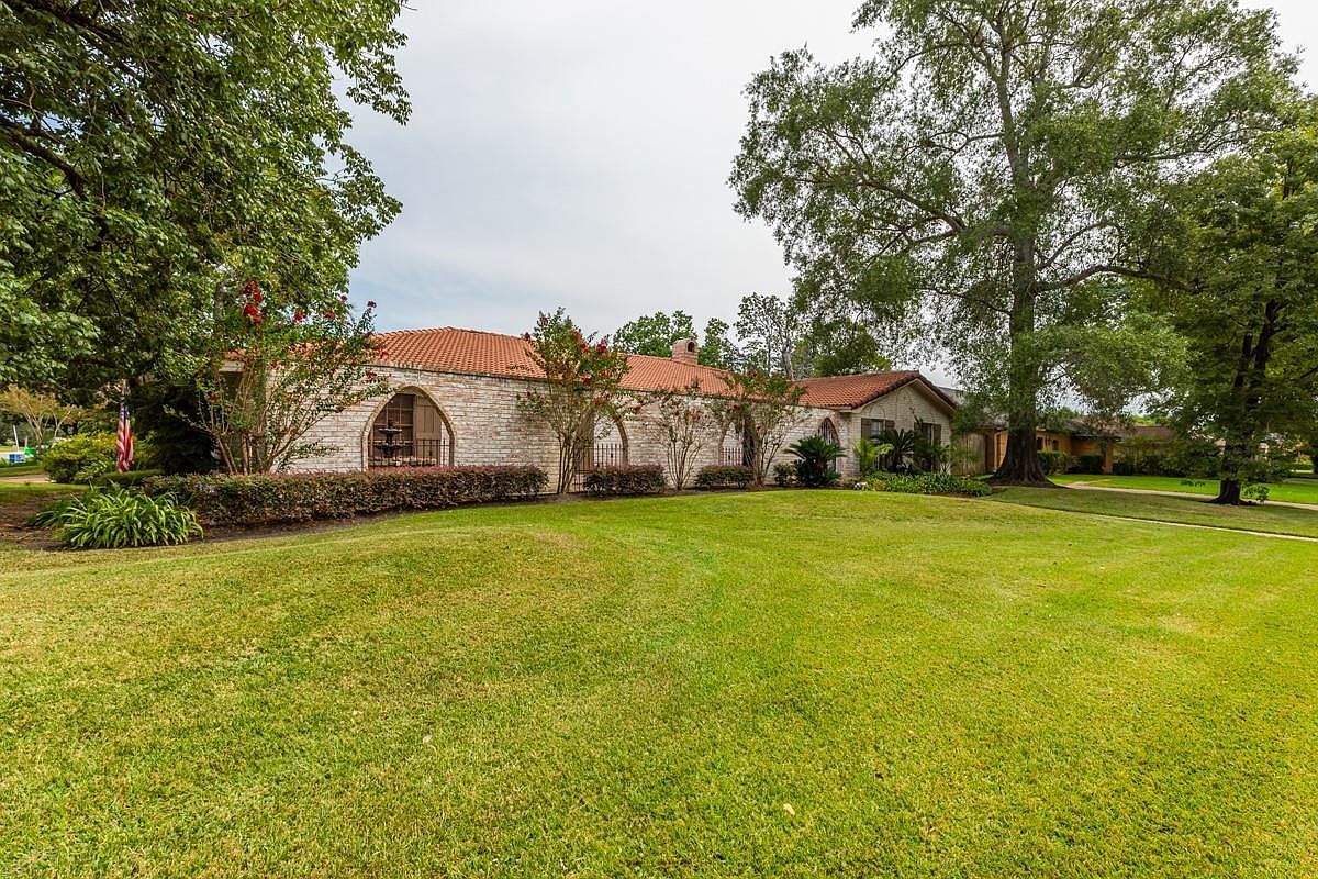 5990 Pinkstaff Ln Beaumont, TX 77706 - Thumbnail 4