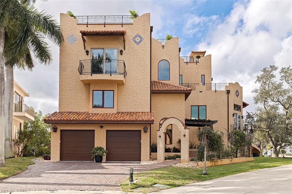 1815 Bayou Grande Blvd NE Saint Petersburg, FL 33703 - Thumbnail 4