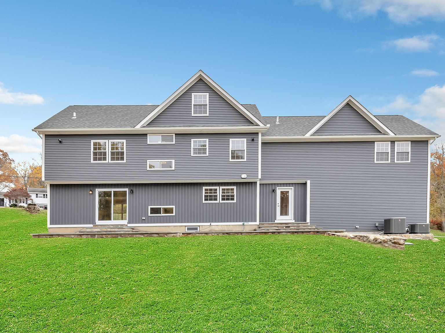 51 Tuckahoe Dr Shelton, CT 06484 - Thumbnail 4