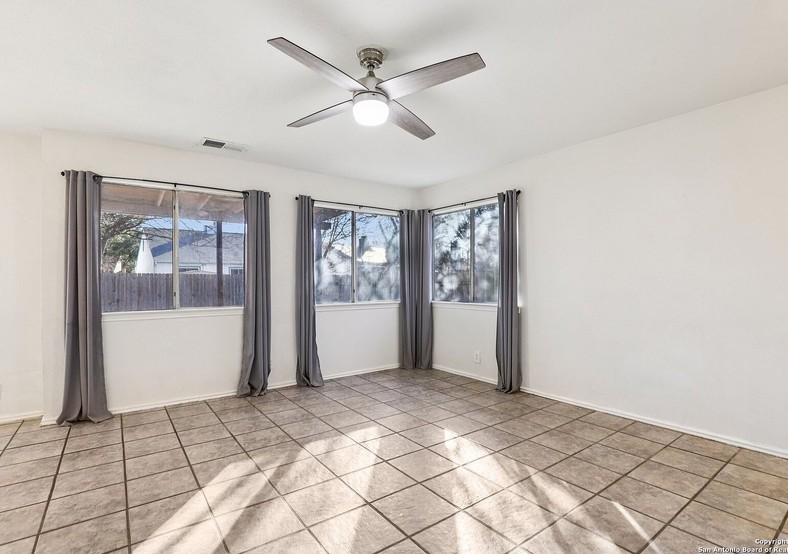 7538 Rimhurst San Antonio, TX 78250 - Thumbnail 4