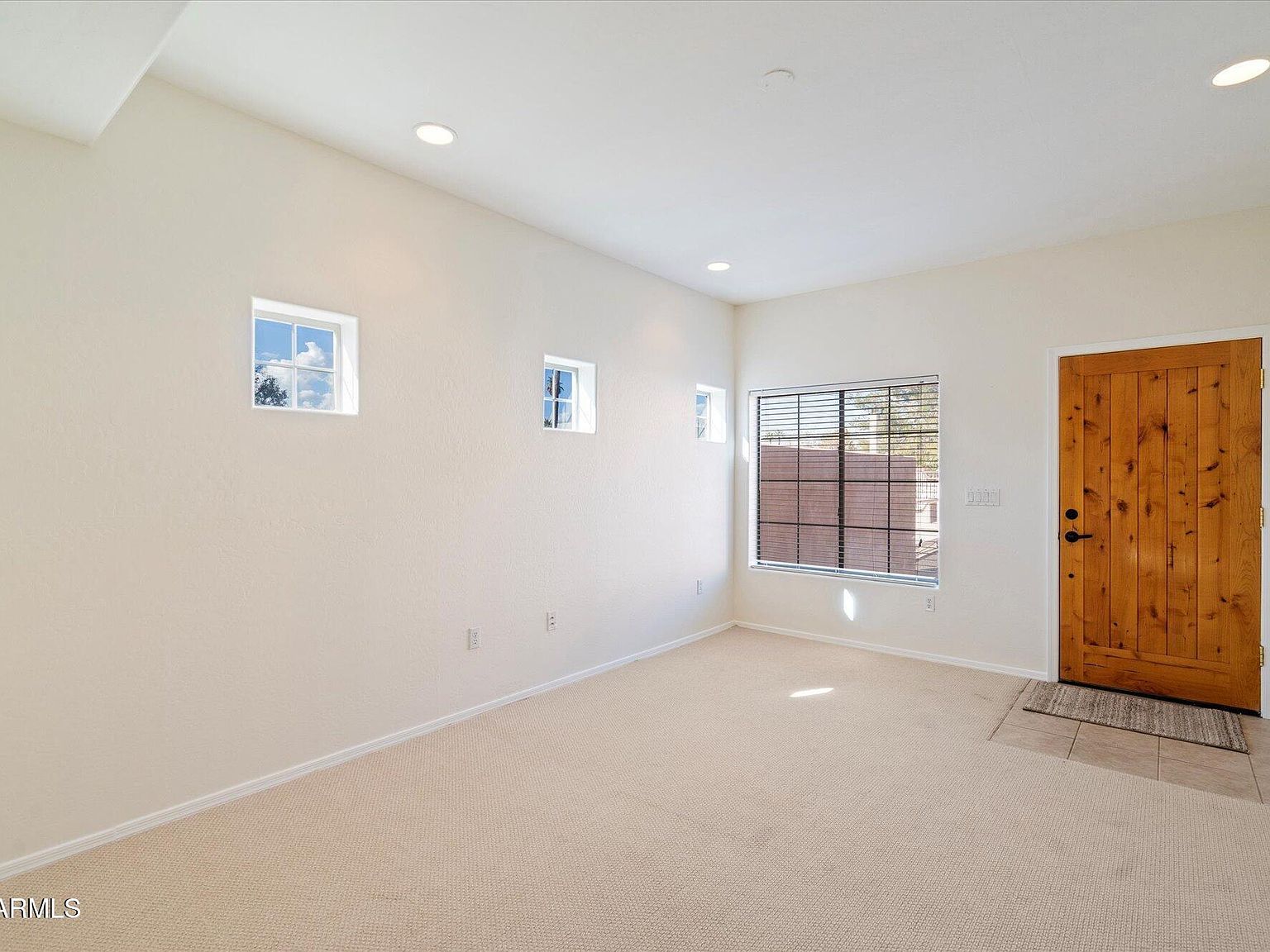 3703 E Mitchell Dr Phoenix, AZ 85018 - Thumbnail 4