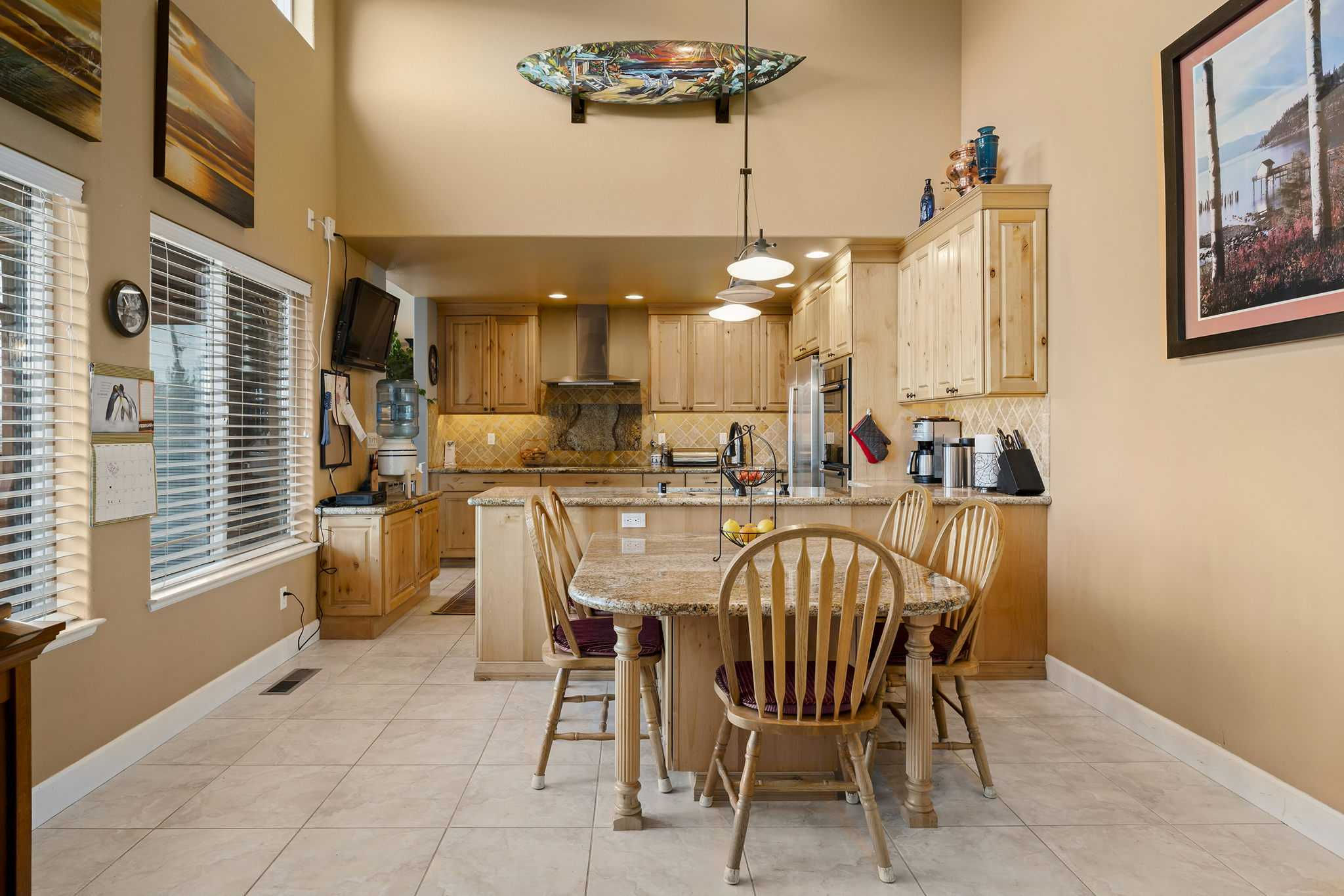 220 Flicker Circle, Carson City, NV, USA, 89704 - Thumbnail 4