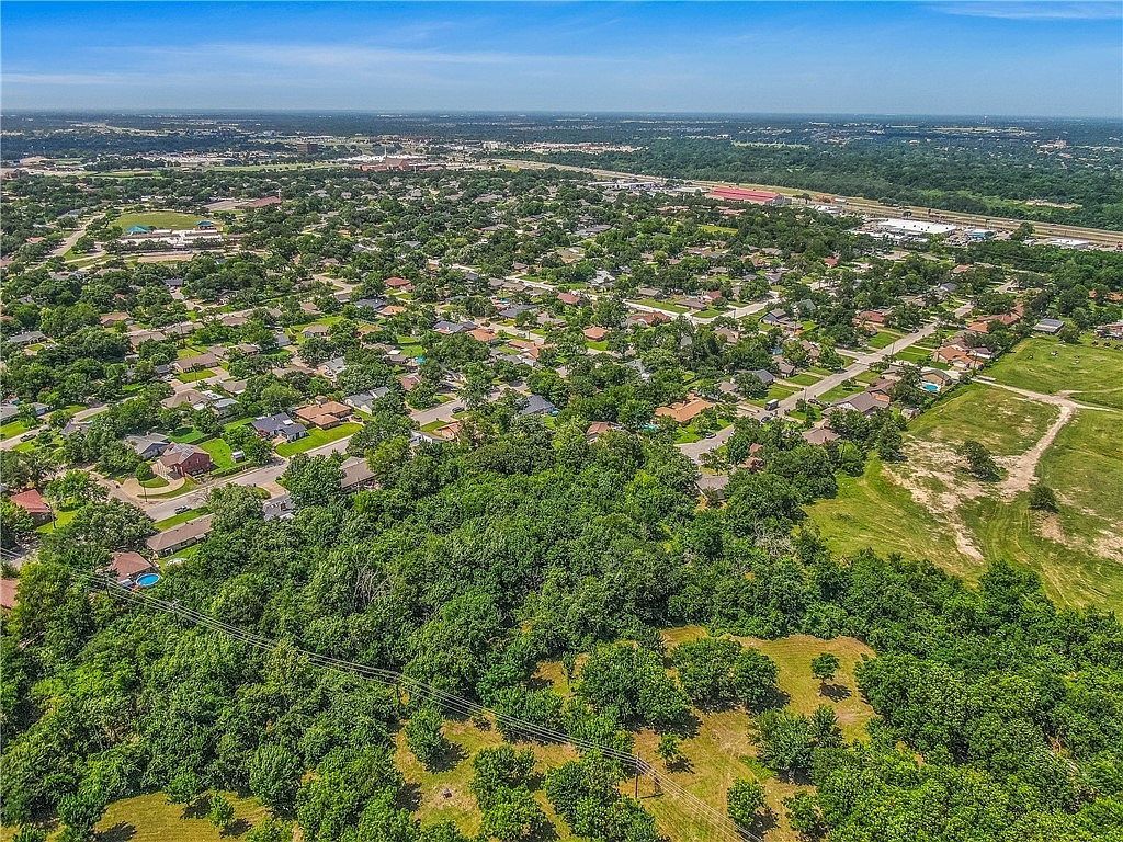 3814 Valley Oaks Dr Bryan, TX 77802 - Thumbnail 4