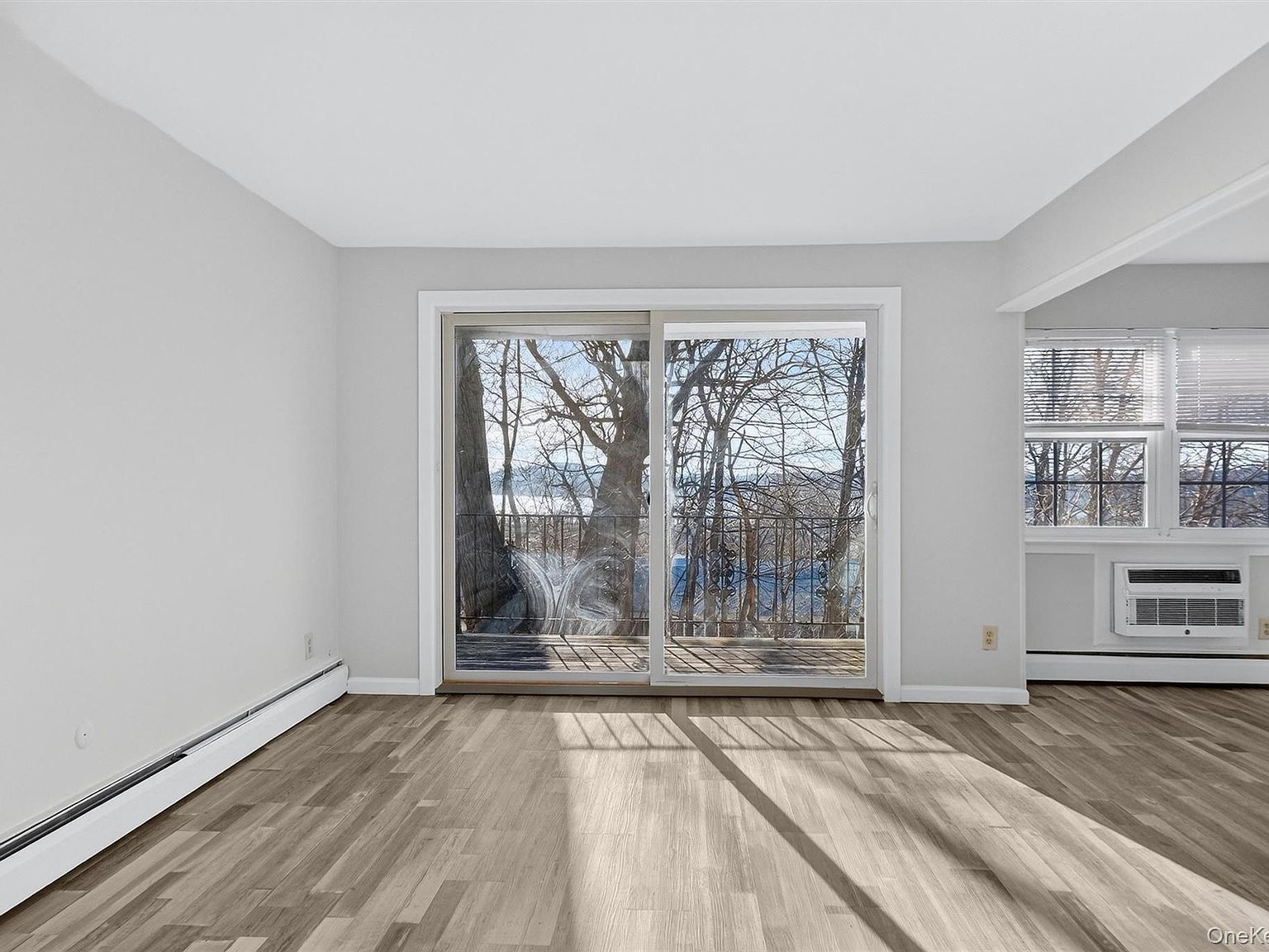 4 Colonial Rd APT 96 Beacon, NY 12508 - Thumbnail 4