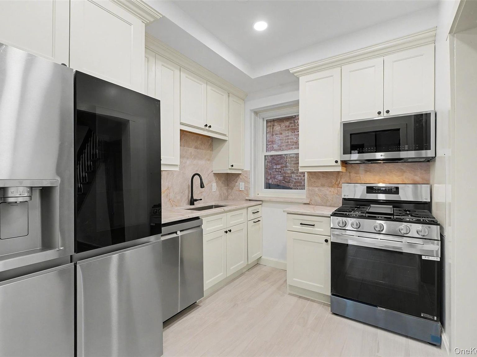 154 3rd St Newburgh, NY 12550 - Thumbnail 4