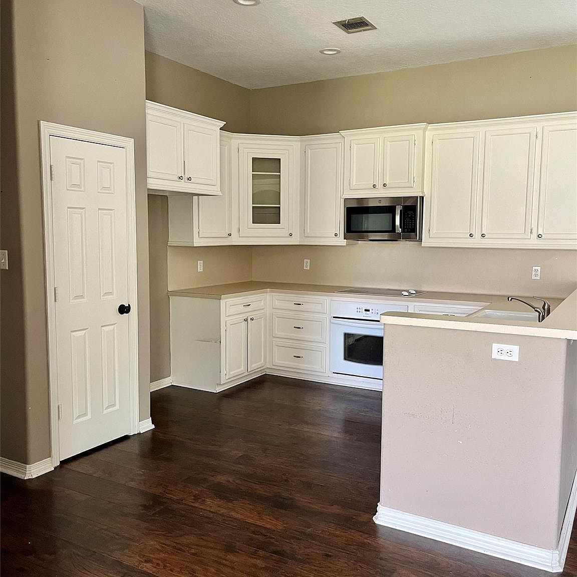 13032 Centaurus Ct Willis, TX 77318 - Thumbnail 4