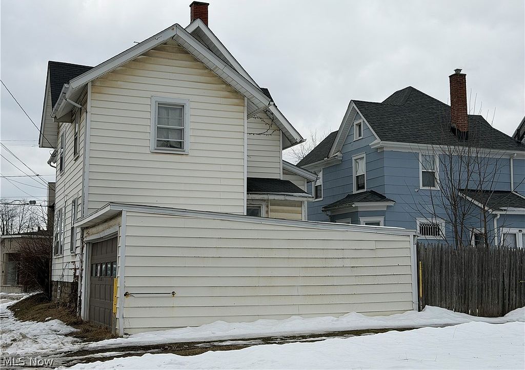 212 Maryland Ave SW Canton, OH 44710 | Single Family