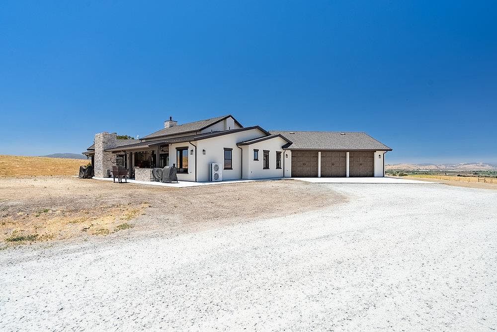 3000 Coppa Ct Hollister, CA 95023 - Thumbnail 4