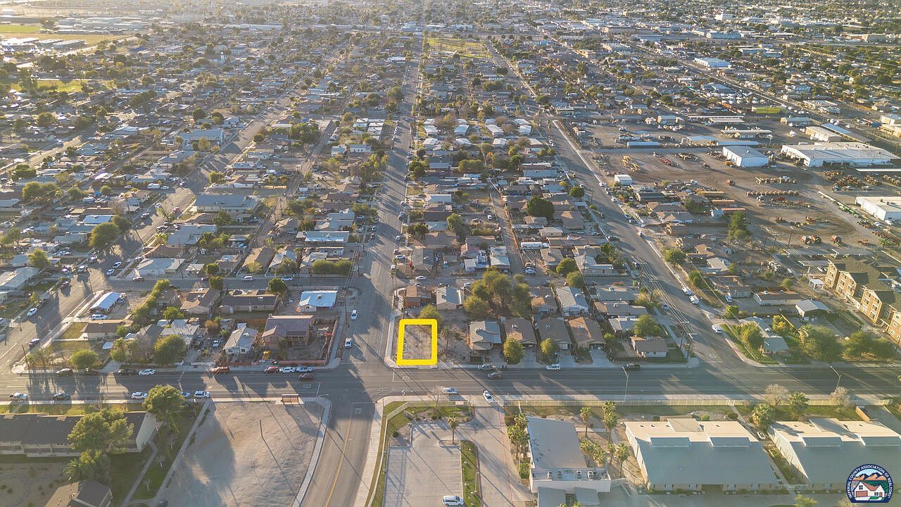 363 S Eastern Ave Brawley, CA 92227 - Thumbnail 4