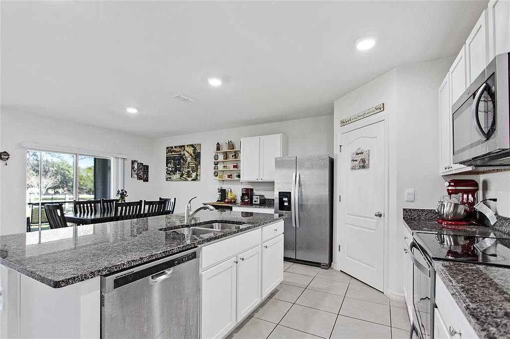 976 August Sky Dr Deltona, FL 32738 - Thumbnail 4