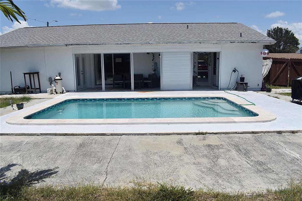 821 Silver Springs Ter NW Pt Charlotte, FL 33948 - Thumbnail 4